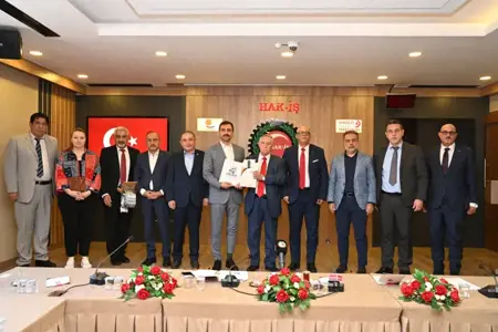 لقاء هام بين مسؤولين أتراك وفلسطينيين يوضح مدى عمق العلاقات بين البلدين