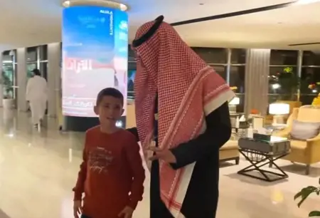 تركي آل الشيخ يحقق أمنية "طفل سوري" تمنى مقابلة كريستيانو رونالدو