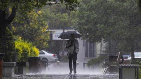 الأرصاد التركية تحذر من هطول أمطار غزيرة في هذه الولايات
