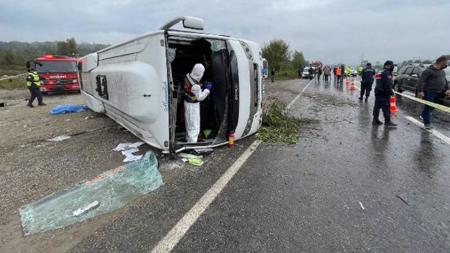 حادث مأساوي بعد انقلاب حافلة في بارتين