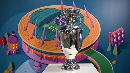 "يويفا" يكشف قيمة الجوائز المالية للمنتخبات المشاركة في بطولة "يورو 2020"