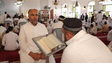 قطاع غزة يحتفي بالقرآن الكريم.. 1471 حافظًا يختمون القرآن خلال يوم واحد