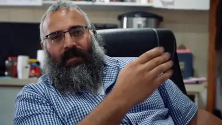 مستوطن إسرائيلي لـ«بي بي سي»: سنغتصب أراضي الفلسطينيين ونقتلهم جميعاً.. و«حياة يهودي تعادل 10 ملايين فلسطيني»