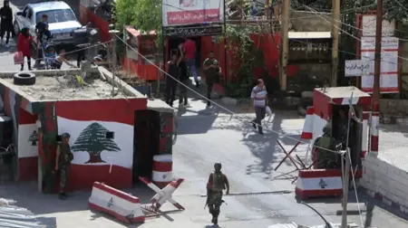 قتلى وجرحى في اشتباكات مسلحة بمخيم عين الحلوة في لبنان