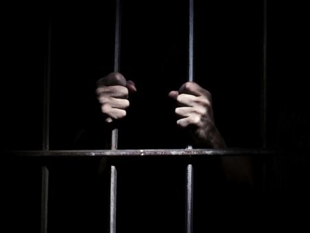 الكويت: حبس مصري معالج بالقرآن 5 سنوات