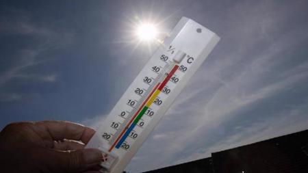 تركيا.. ارتفاع درجات الحرارة في بعض المدن وأمطار غزيرة في أماكن متفرقة