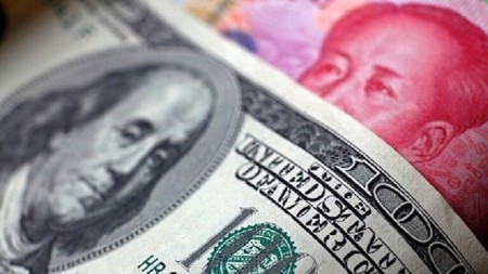 السعودية تدرس استبدال "الدولار" بـ "اليوان" لبيع خامها