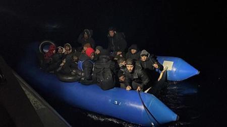 إنقاذ 40 مهاجراً غير نظامي قبالة سواحل إزمير