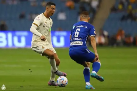 النصر السعودي يكشف سبب حركة كريستيانو رونالدو لجمهور الهلال