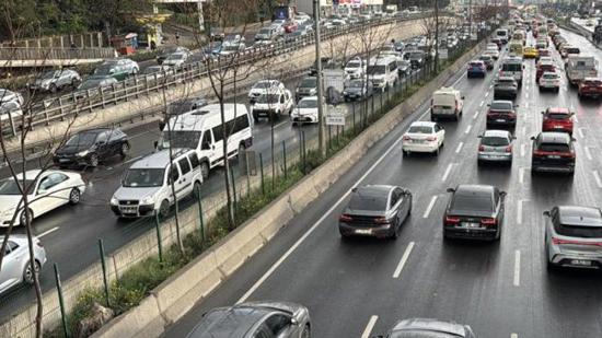 عاجل:إغلاق بعض الطرق في إسطنبول أمام حركة المرور عاجل:إغلاق بعض الطرق في إسطنبول أمام حركة المرور