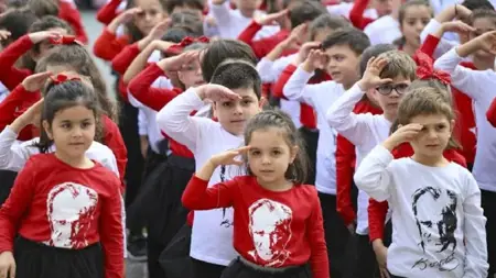 بشرى سارة من أردوغان.. عطلة في المدارس التركية لمدة يوم واحد بشرى سارة من أردوغان.. عطلة في المدارس التركية لمدة يوم واحد