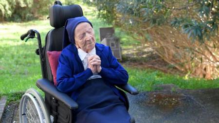 وفاة راهبة فرنسية أكبر معمرة في العالم عن 118 عاما 