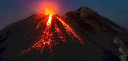 خلال أقل من يوم.. 60 هزة أرضية تضرب حقلا بركانيا في ايطاليا 