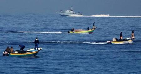 الاحتلال يقرّر إغلاق بحر غزة بشكل كامل أمام الصيادين الفلسطينيين