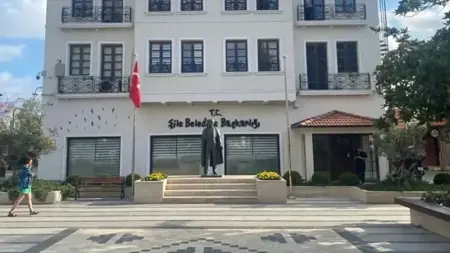تحديد موعد محاكمة رئيس بلدية شيله التركية: مثول قبضاي و53 متّهماً أمام القاضي لأوّل مرّة أكتوبر المقبل