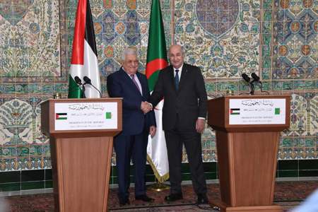الجزائر تمنح 100 مليون دولار لفلسطين وتستضيف مؤتمرا جامعا للفصائل قريبا