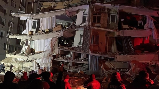 عاجل /مصرع 23 شخصًا إثر زلزال ضرب قهرمان مرعش جنوبي تركيا