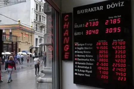 "هل تتغير أحكام الله مع تغير الوزراء؟!"..صحفي تركي معارض ينتقد رفع الفائدة المرتقب