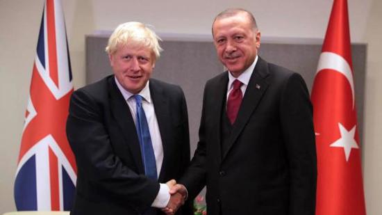 أردوغان يبحث مع رئيس الوزراء البريطاني سبل تعزيز التعاون بين البلدين