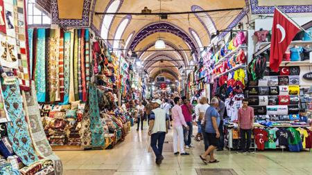 السوق المصري في إسطنبول عبق التاريخ و الثقافات منذ خمسة قرون