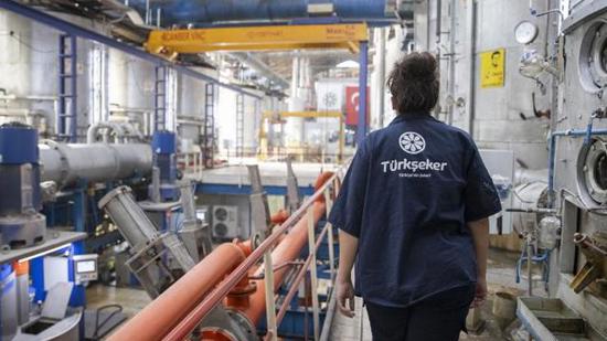 فرصة عمل في تركيا.. Türkşeker تعلن توظيف 182 عاملاً في مصانعها