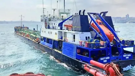 إسطنبول ..إنقاذ ناقلة نفط  تعطلت في مضيق البوسفور