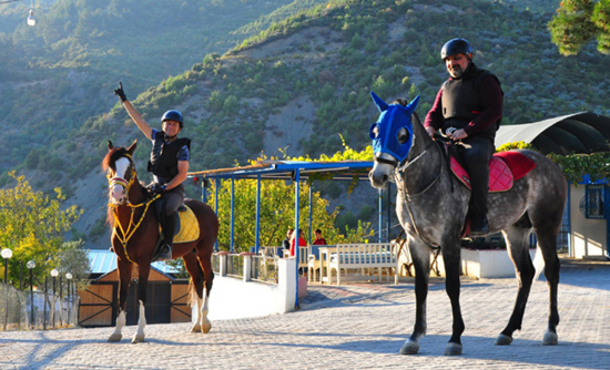 المسلسلات التلفزيونية التركية التاريخية تنعش رياضة ركوب الخيل في مانيسا