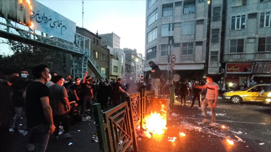ارتفاع حصيلة ضحايا الاحتجاجات المنددة بمقتل الشابة مهسا أميني بإيران 