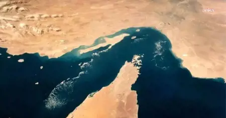 إيران تهدّد: من يتعاون مع أمريكا سيواجه مشكلة في عبور مضيق هرمز