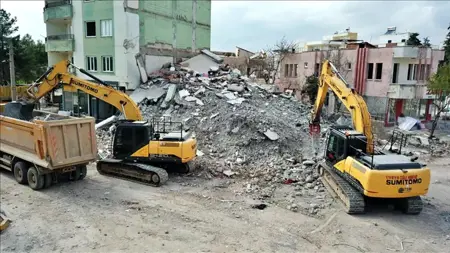 منظمة العمل الدولية تدق ناقوس الخطر..مئات الآلاف فقدوا وظائفهم إثر زلزال تركيا وسوريا  منظمة العمل الدولية تدق ناقوس الخطر..مئات الآلاف فقدوا وظائفهم إثر زلزال تركيا وسوريا