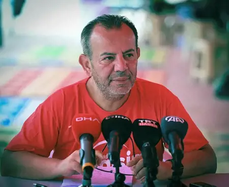 عمدة بلدية بولو يفتح النار على حزب الشعب الجمهوري.. هكذا وصفهم