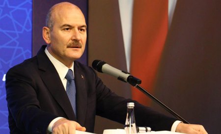 وزير الداخلية التركي: أعيدوا المهاجرين الذين لا يلتزمون بقوانيننا