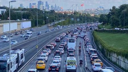 إغلاق بعض الطرق أمام حركة المرور غدًا في اسطنبول