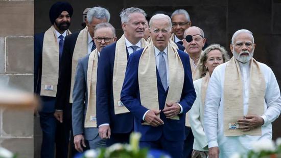 لماذا أهدى رئيس الوزراء الهندي  الأوشحة القطنية لقادة مجموعة العشرين؟