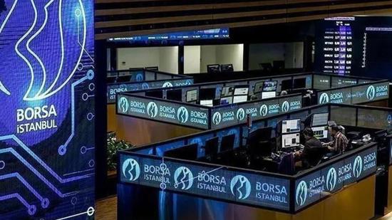 بورصة إسطنبول تفرض تدابير احترازية مؤقتة على سهم واحد