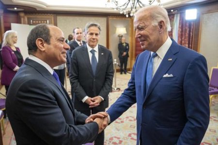 بايدن يصف السيسي بـ "الرئيس المكسيكي" والرئاسة المصرية ترد