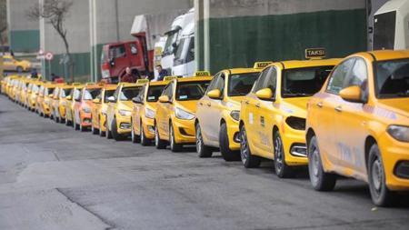قريبا.. سائقي سيارات الأجرة في أنطاليا يتحدثون لغات متعددة