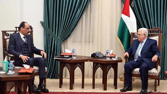 وفد تركي رفيع المستوى يلتقي بالرئيس الفلسطيني عباس