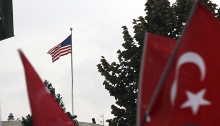 السفارة الأمريكية في تركيا تعلن التراجع عن بيان السفراء الـ10