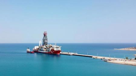 سفينة "عبد الحميد خان" التركية تنطلق اليوم للتنقيب عن الغاز في المتوسط