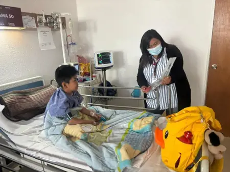 القراءة والموسيقى جزءٌ من العلاج.. مبادرة مكسيكية «تؤنسن» المستشفيات