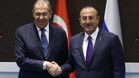 وزير الخارجية الروسي لافروف يصل تركيا