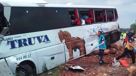 مصرع ٨ أشخاص في حادث سلسلة مميت في تشاناكالي