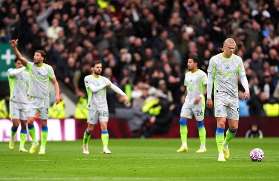 مانشستر سيتي يواصل التفوق في الدوري الإنجليزي