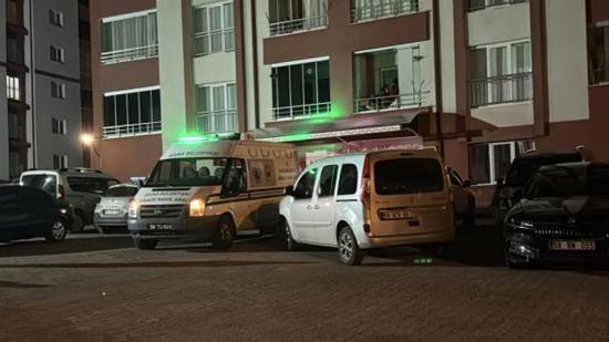 قُطعت حنجرتهما..جريمة قتل بشعة تهز ولاية سيواس ضحيتها شقيقين قُطعت حنجرتهما..جريمة قتل بشعة تهز ولاية سيواس ضحيتها شقيقين