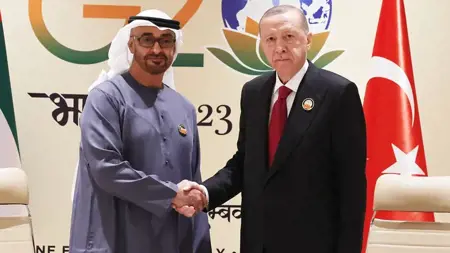 الرئيس أردوغان يلتقي بنظيره الإماراتي في الهند