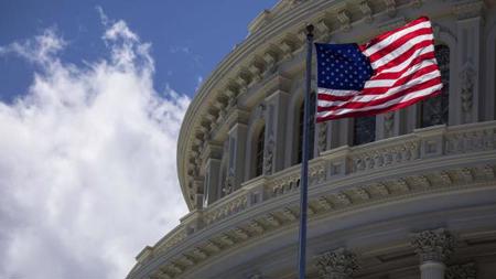 موافقة مجلس الشيوخ الأمريكي على 40 مليار دولار لمساعدة أوكرانيا