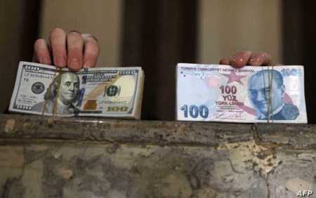 هبوط تاريخي لليرة التركية مقابل الدولار.. تجاوزت حاجز الـ18 