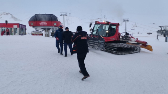 مصرع شخص جراء انهيار جليدي في إرجييس ثالث أعلى جبل في تركيا