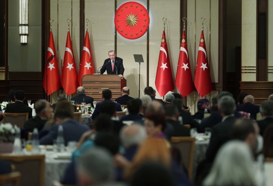 الرئيس أردوغان يعلن عن زيادة رواتب المخاتير 